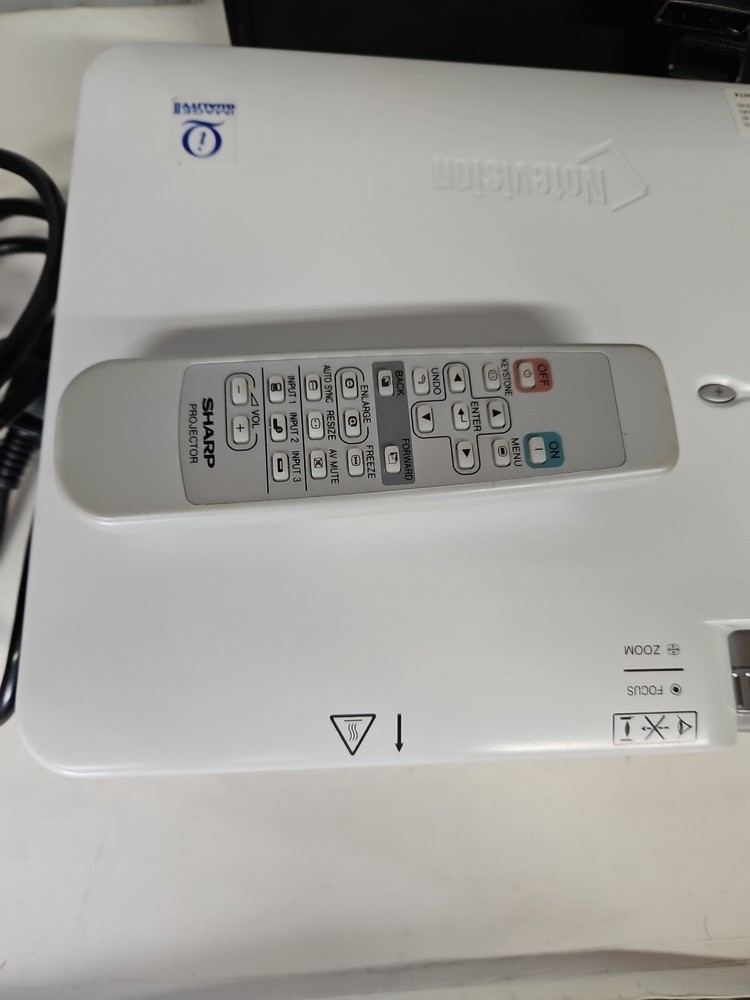 Sharp Notevision PG-A10X Projection Display With All Cords Remote And Bag