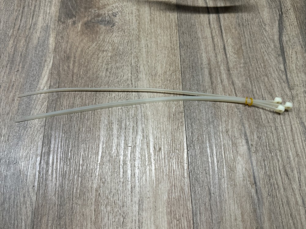 EMERGENCY ROADSIDE ASSISTANCE KIT