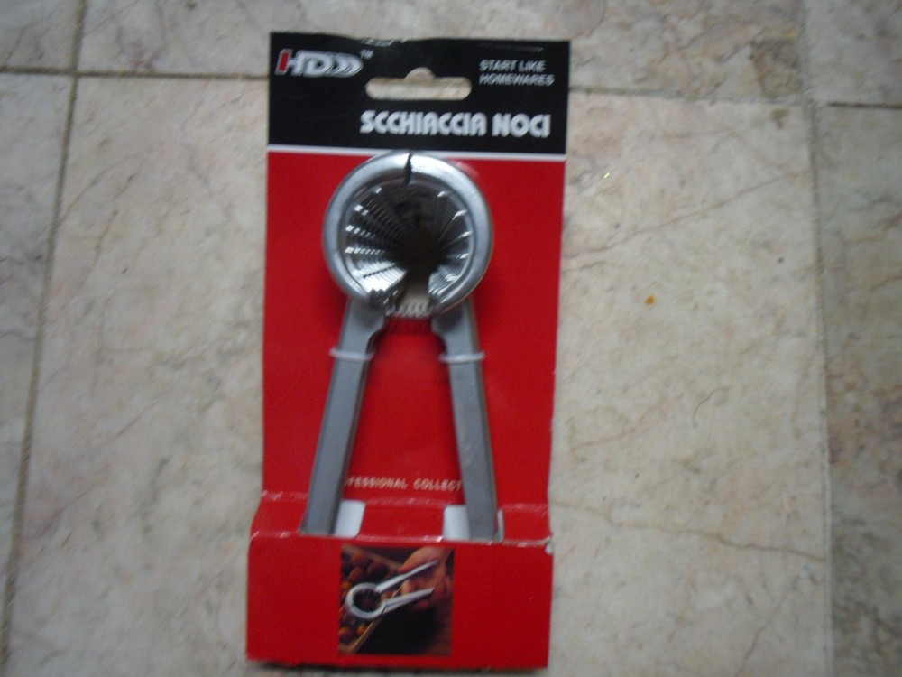 New !  Nut Crackers Heavy Duty Premium Quality