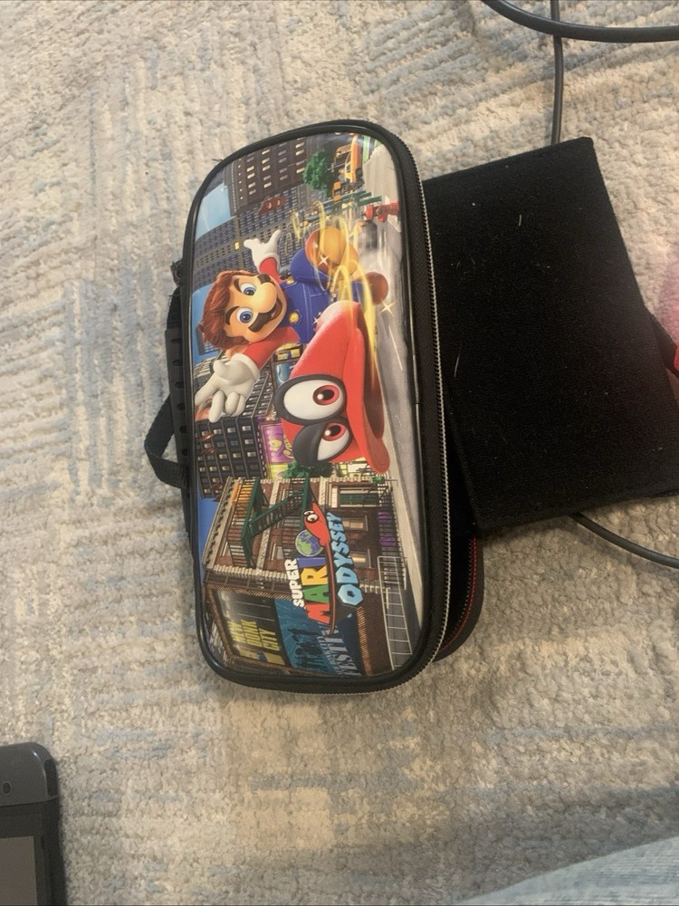 Nintendo Switch Console Bundle Super Mario Bros. U Deluxe Joy-Con Dock Grip Case