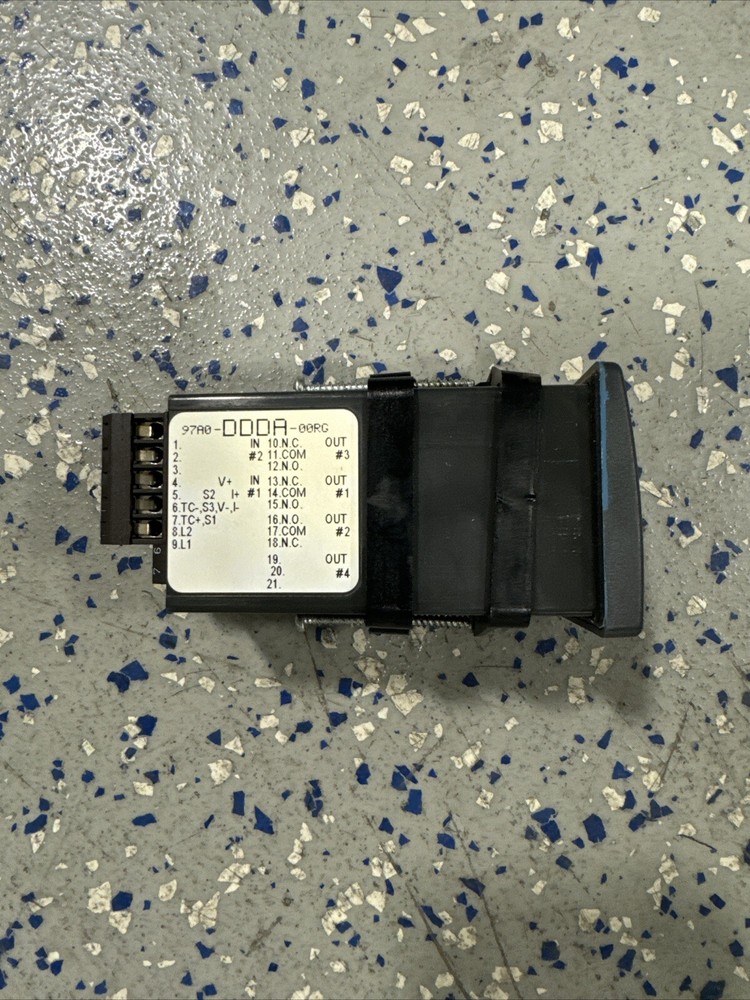 Watlow 97A0-DDDA-00RG Temperature Controller High Voltage 100-240 60Hz
