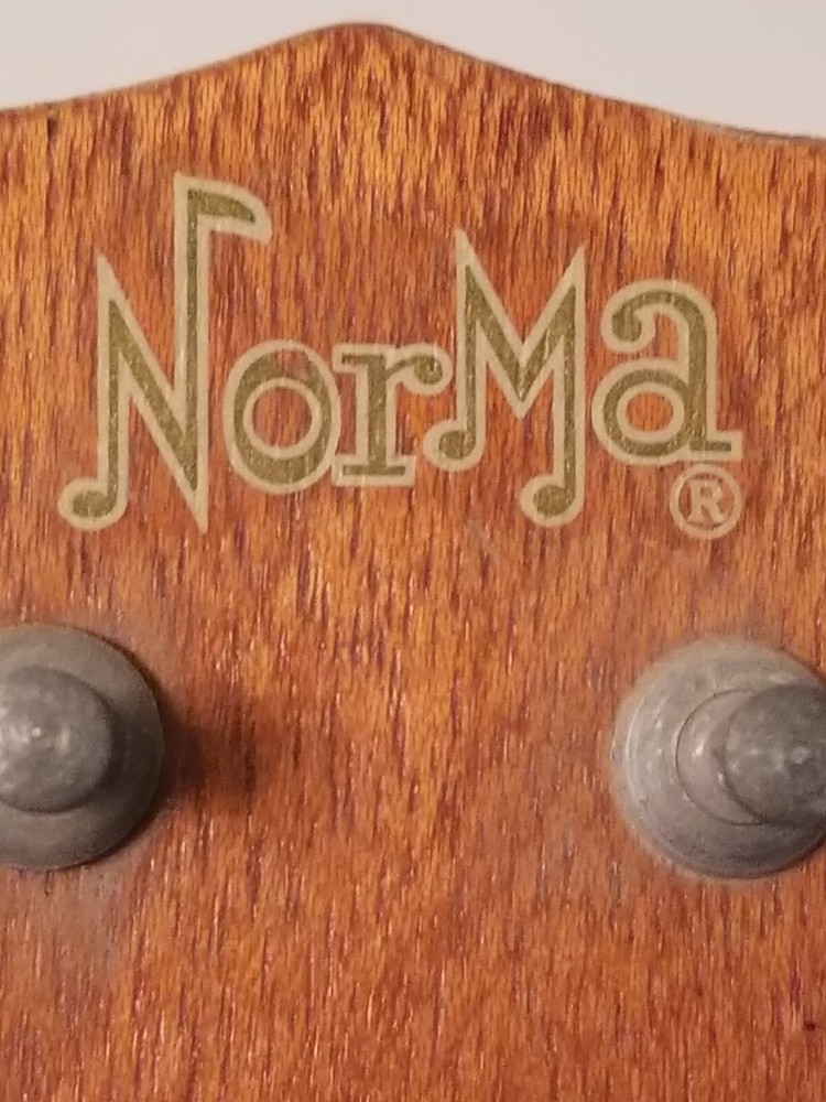 Tombo Co NorMa UKULELE Vintage Light Weight No Strings