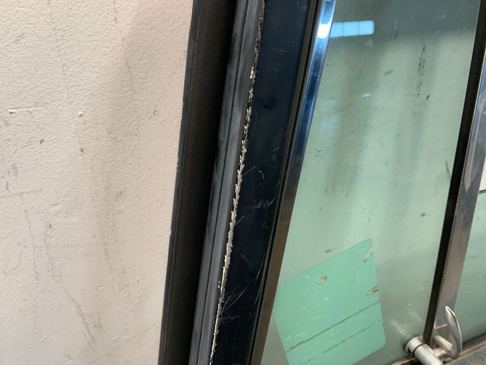 Peterbilt Door (606-13169)