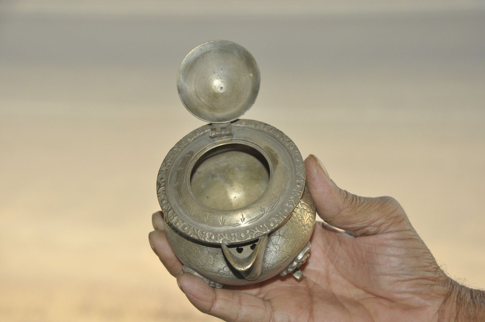 Vintage Brass Handcrafted Engraved Solid Small Tea Kettle/Cup