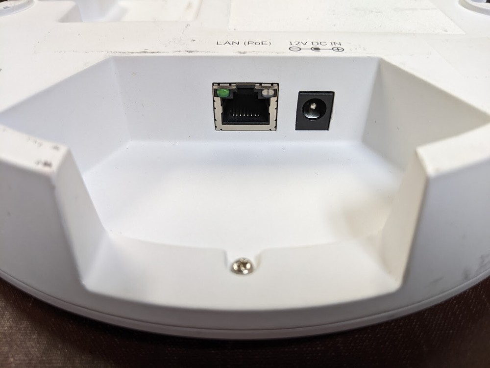 OpenWrt access point on Sophos AP 55C hardware