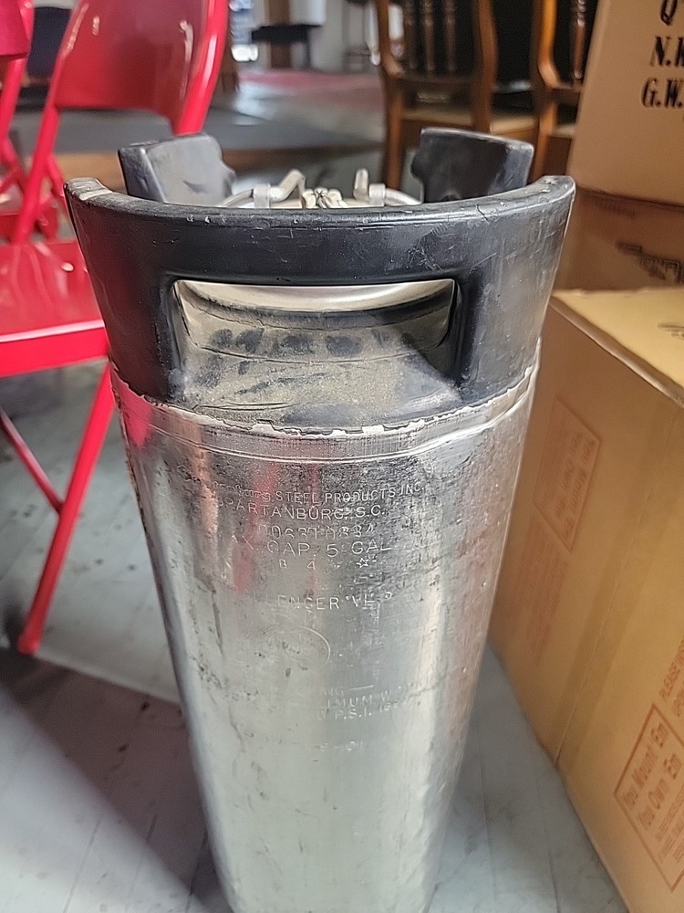 5 Gallon Keg Tanks (Used)
