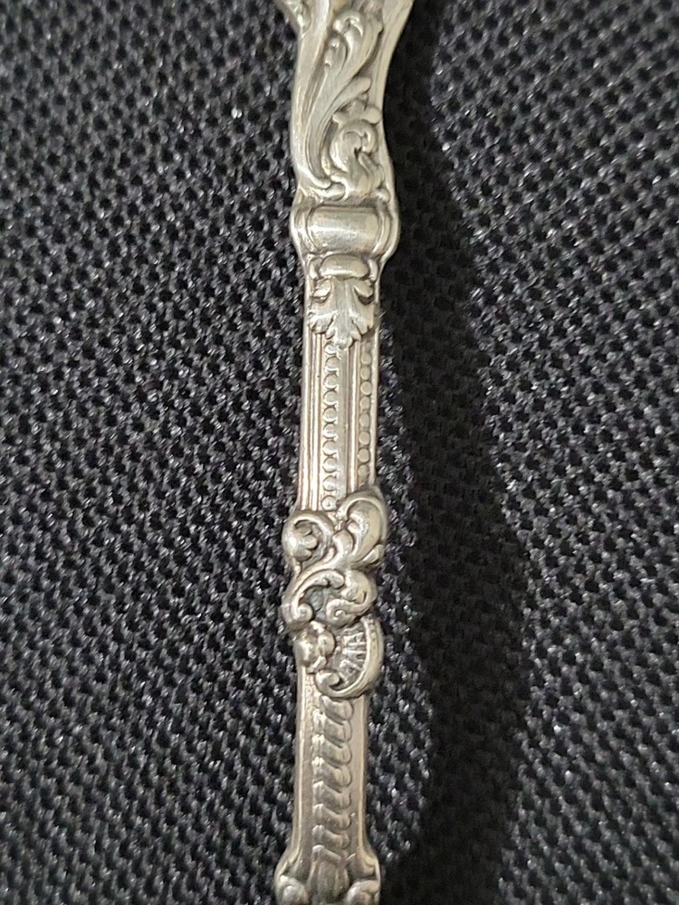 Antique Gorham Chantilly Pattern Sterling Silver Lemon Fork Copyright 88 13g