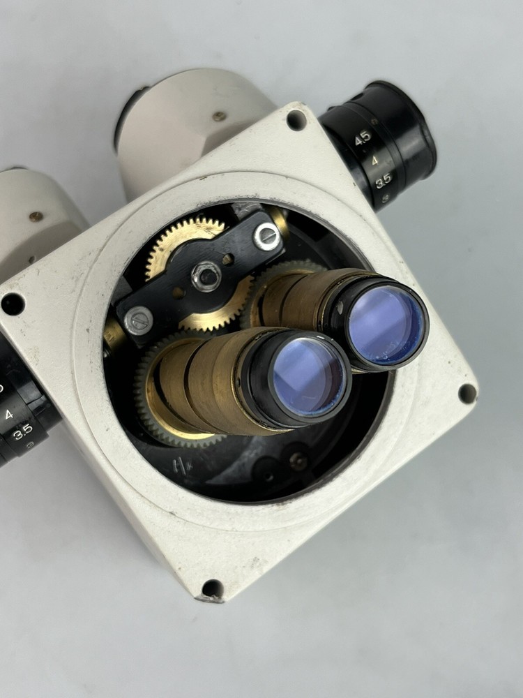 Omano Stereozoom Microscope