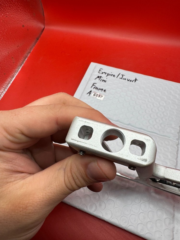 Empire / Invert Mini Frame