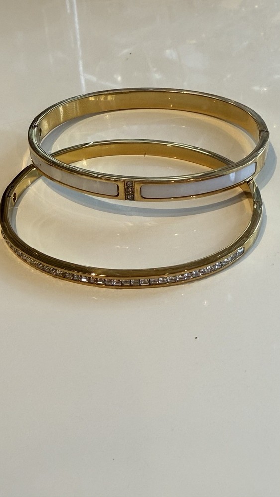 Beautiful Bracelet Set,