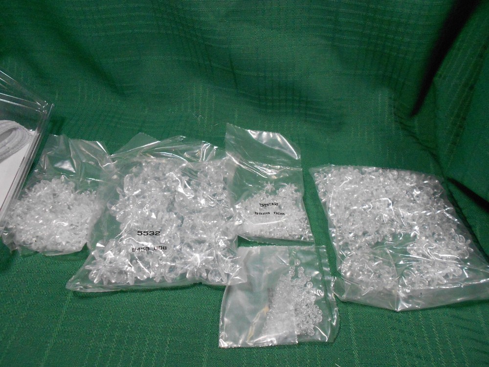 Beadery Ornament Kit-Snow Crystals Makes 6