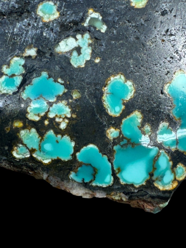 Hubei turquoise stabilized great color and pattern very hard material