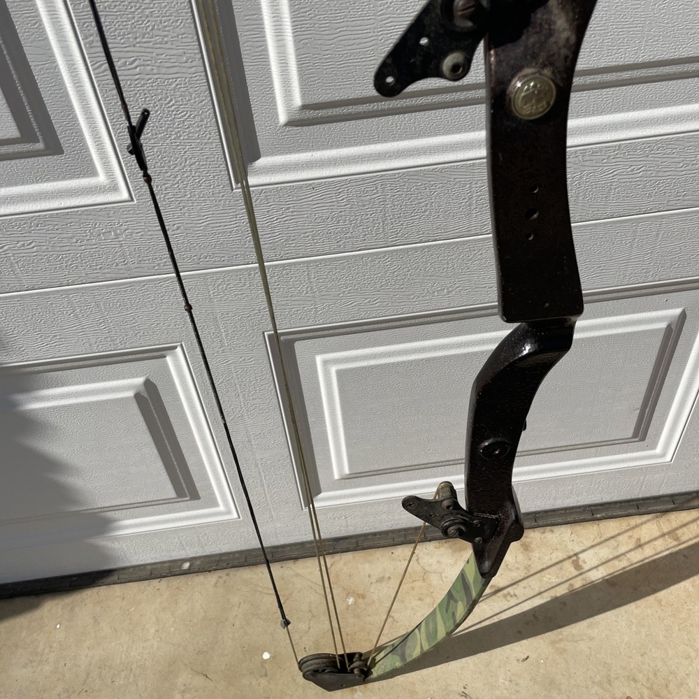 Bear Archery, 48" Brown and green Used