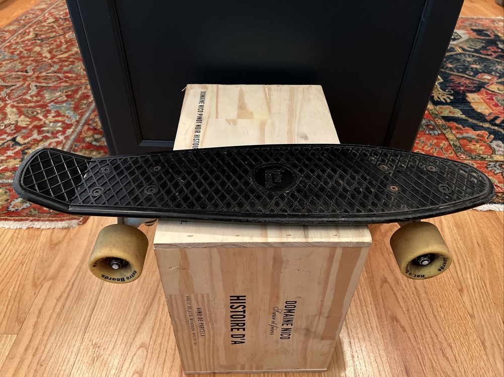 Retro Boards Mini Cruiser 21.5” Skateboard Black