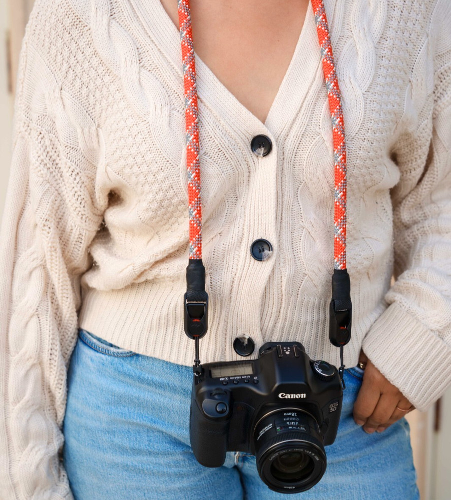 Quick Release Light Red/Grey/White THICK 42” Camera Strap & Peak Design Anchors