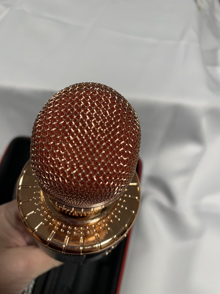 Amazmic Bluetooth Karaoke Microphone Rose Gold