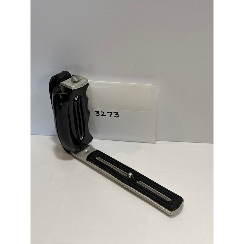 Vintage 7” Flash Bracket