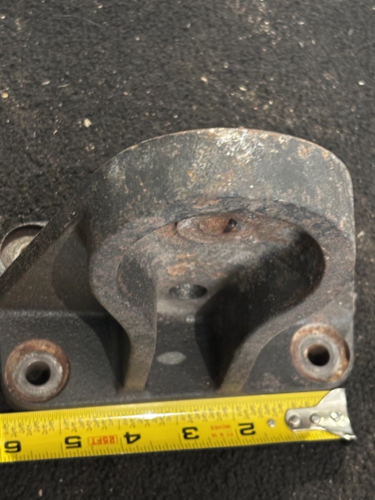 GM Engine Motor Mount 15988712