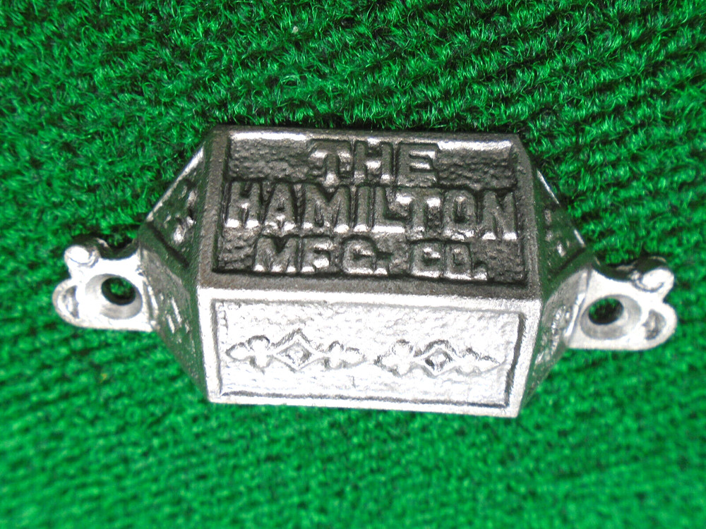 ONE 3 3/4" CIRCA 1870 HAMILTON STYLE CAST IRON DRAWER PULL REPRODUCTION (33259)