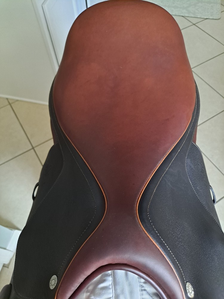 Beval Artisan 17" saddle 1.5" Flap MW 
