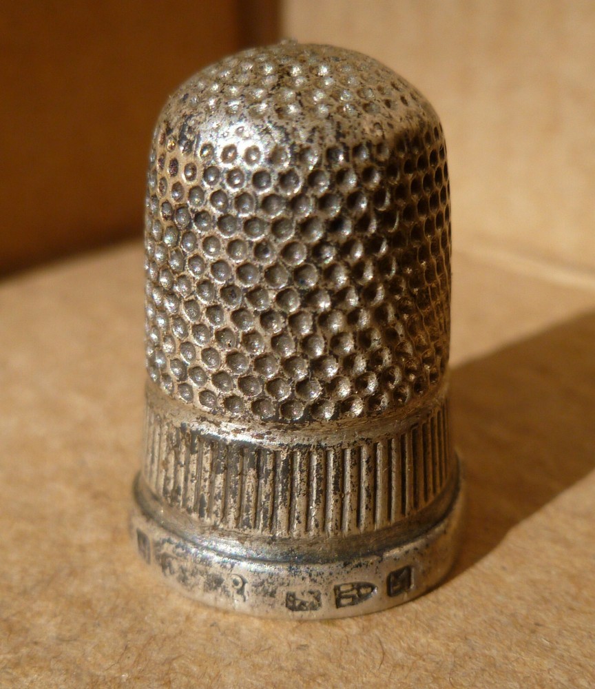 Sterling Silver Thimble CR&OP Chester England
