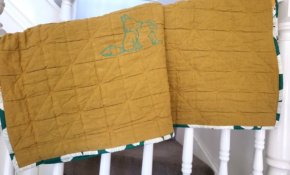 🦊 Gorgeous Handmade Luxury Fox Blanket - Mustard & Green, new