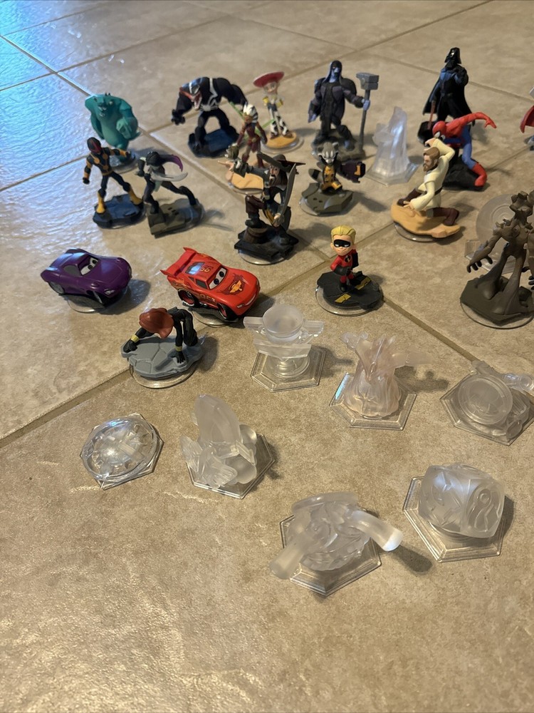 Disney Infinity Figures Huge Mixed Lot 40 Pieces **Read Description