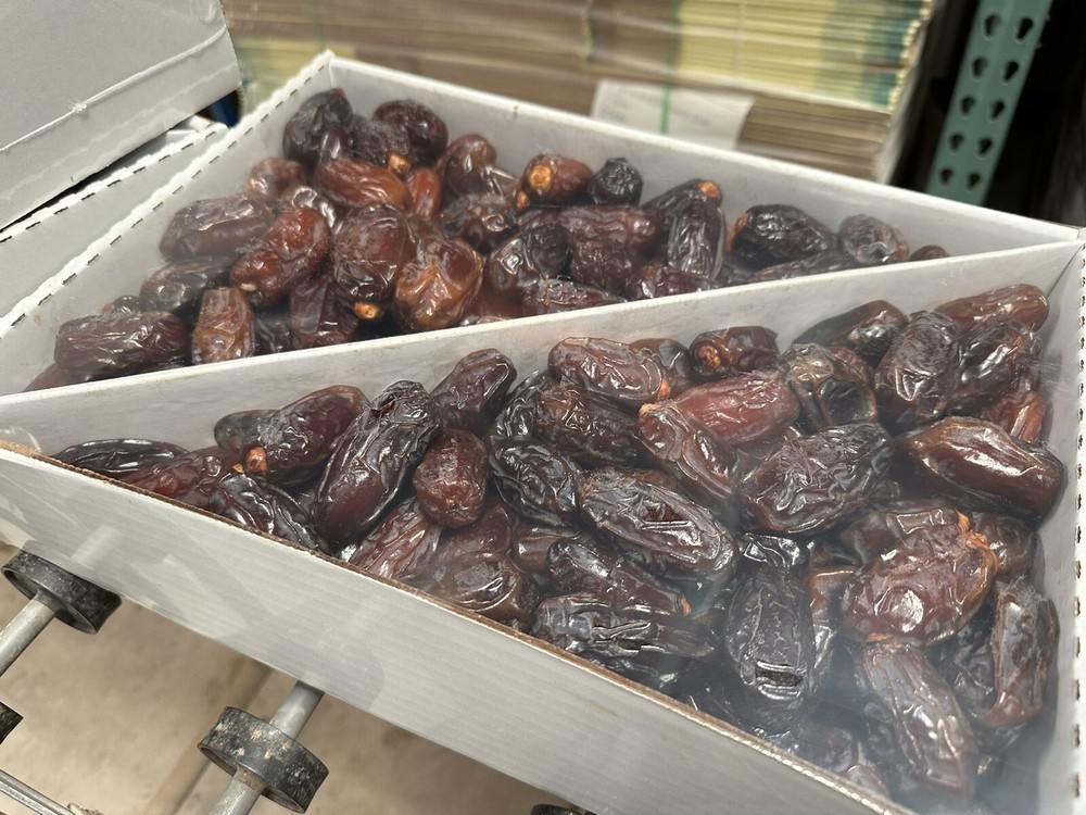 California Fresh Medjool Dates - 11 LBS Dates Box- Special-Size Medium.