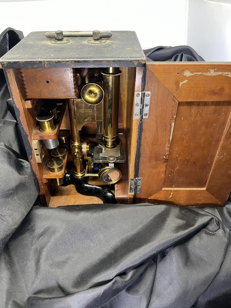 1885 BAUSCH & LOMB PHYSICIANS MICROSCOPE