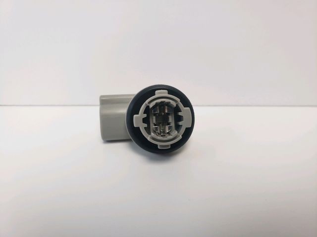 Genuine Nissan Socket 26244-72B00