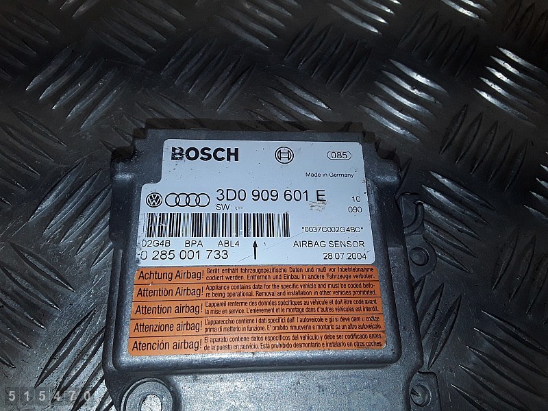 2004 VW TOUAREG ECU MODULE 3D0909601E