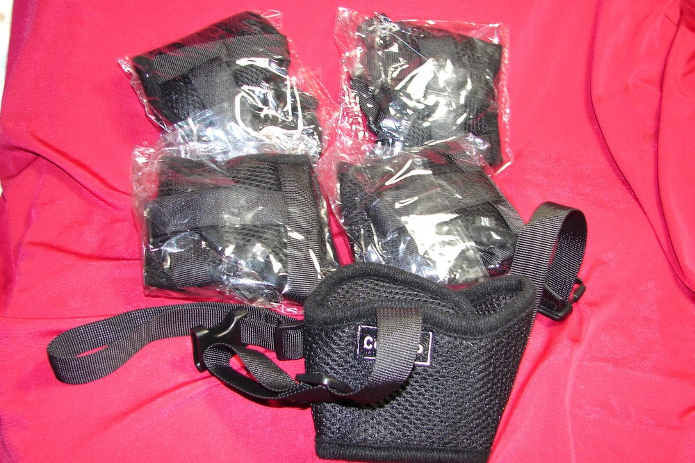 4 Medium Dog Muzzle Adjustable Anti-Biting,Barking,Chewing,Safety,CooZero NEW