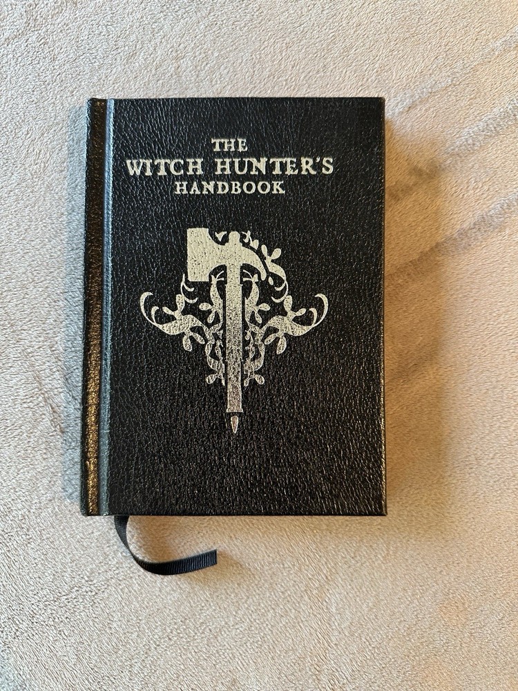 The Witch Hunters Handbook Warhammer Fantasy Black Library Lore Leather OOP