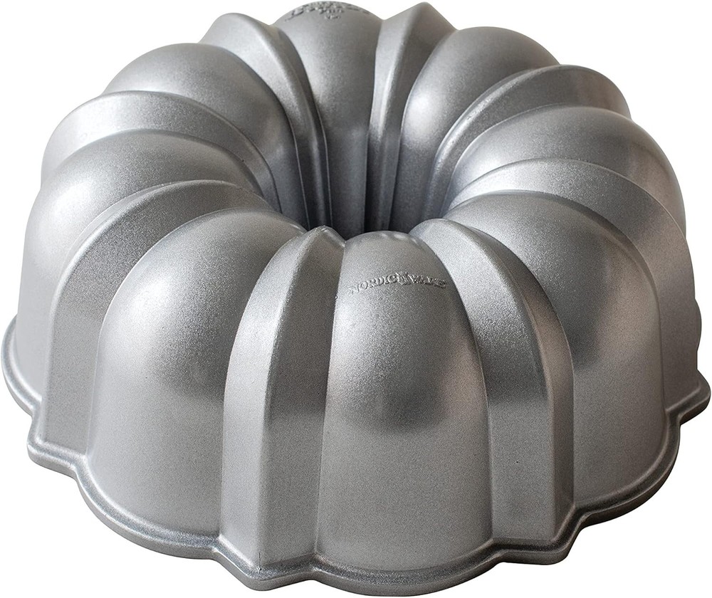 Bundt, 12-Cup, Silver