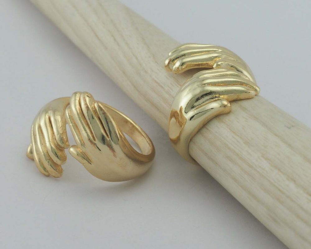 Hands Statement Ring Adjustable Gold plated brass 9US - 11US inner size 4007