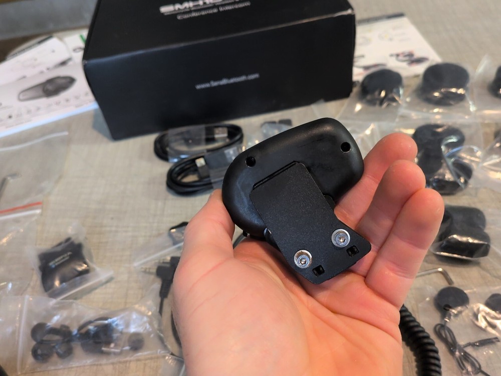 Sena SMH10D-11 Dual Motorcycle Bluetooth Headset Intercom READ DESCRIPTION!