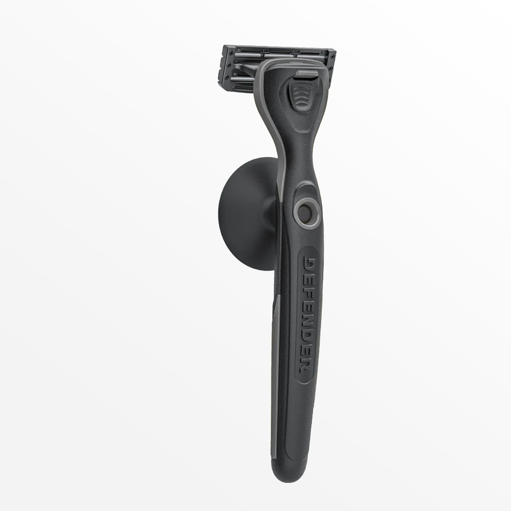 Defender Razor with 8 Regular refill cartridges