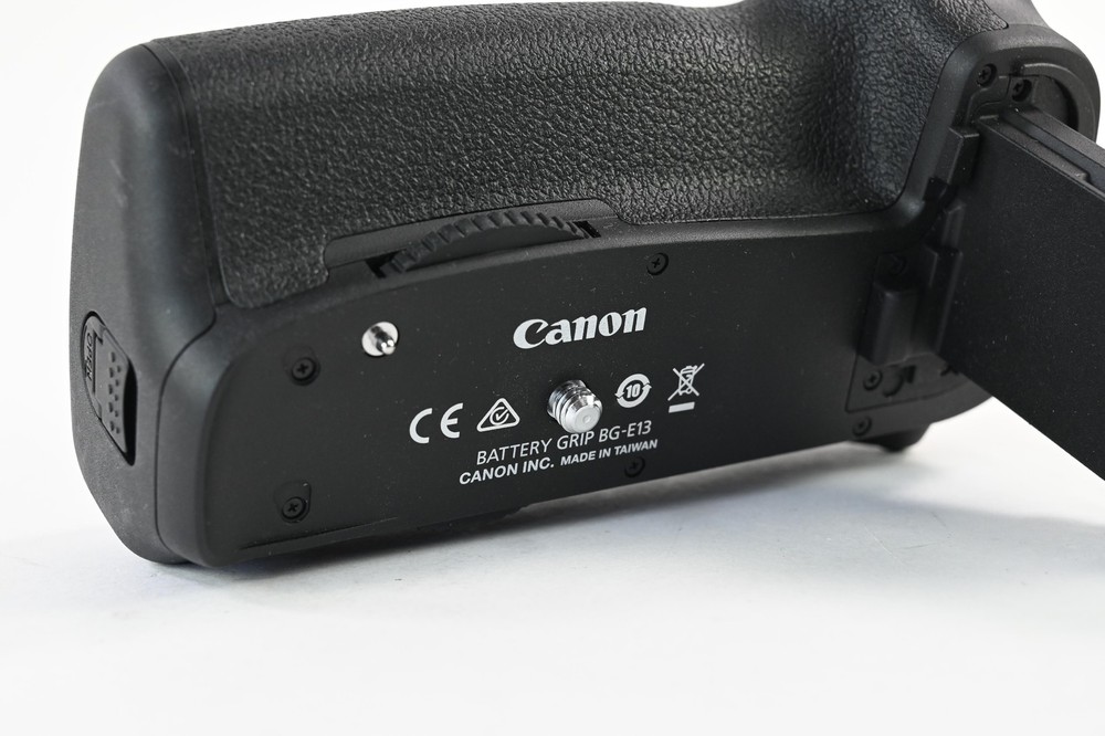 Canon BG-E13 Battery Grip #G064