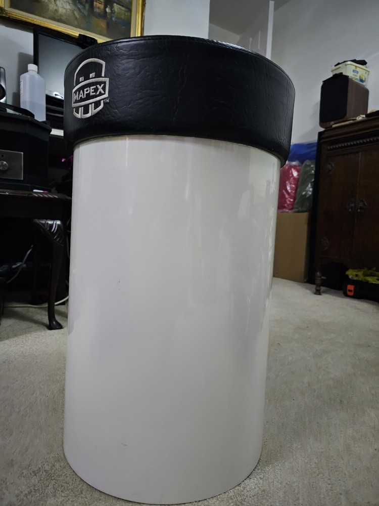 Canister Drum Throne