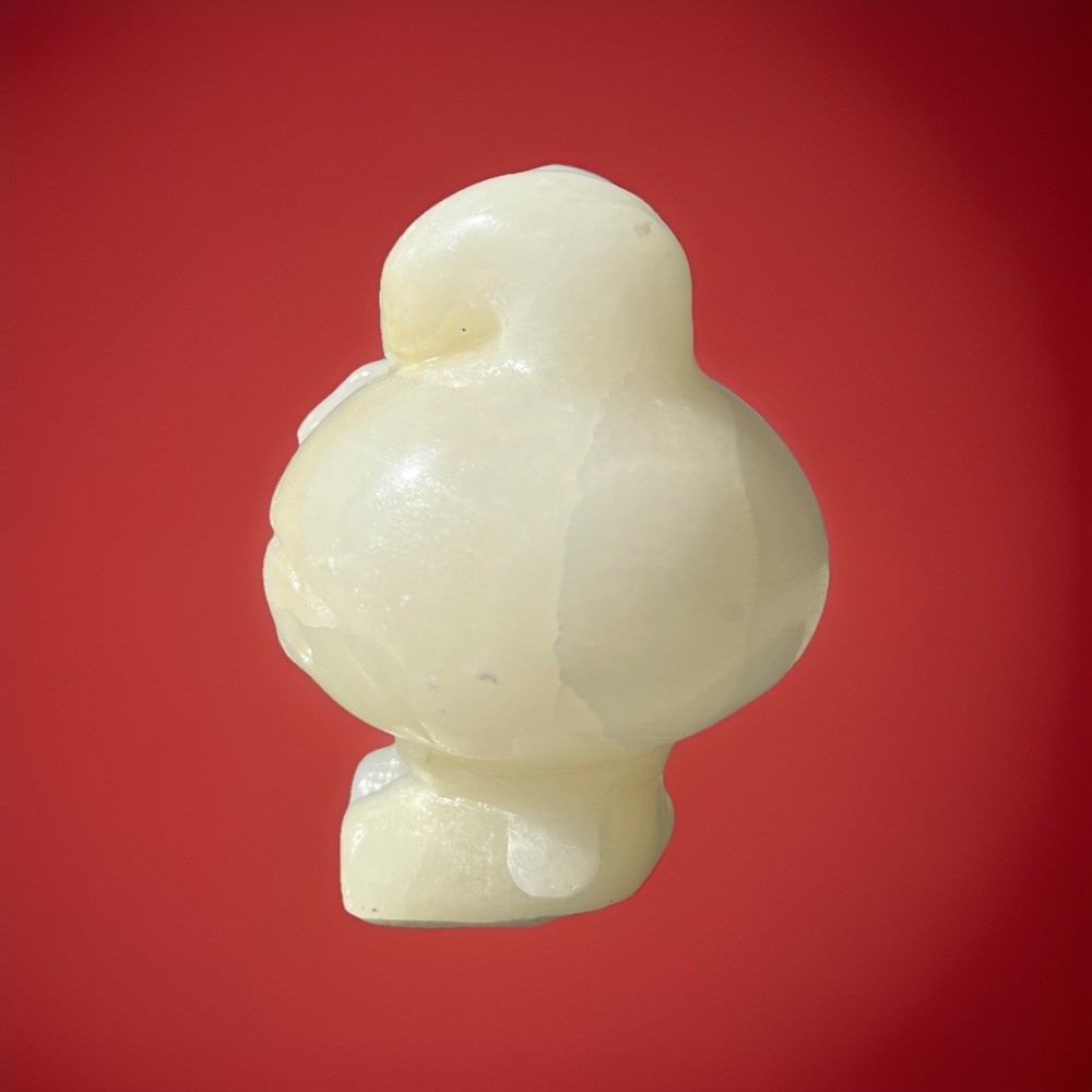 Hello Kitty Onyx 4in crystal Statue