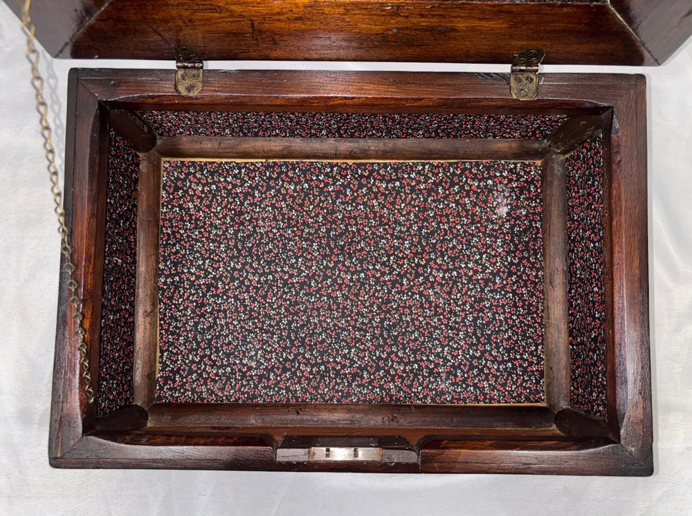 Antique Victorian Solid Oak Storage Box Chest Lock Box Fabric Lined 17.75”x12.25