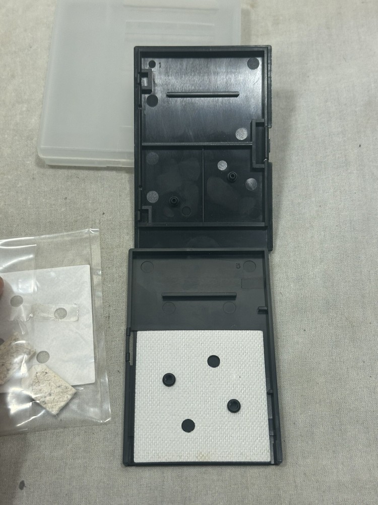 Nintendo Gameboy Cleaning Kit Cartridge Game Boy w/Plastic Case