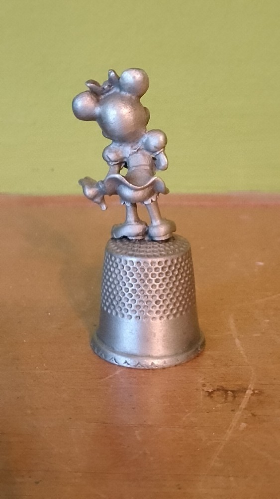 Disney Pewter Minnie Mouse Thimble