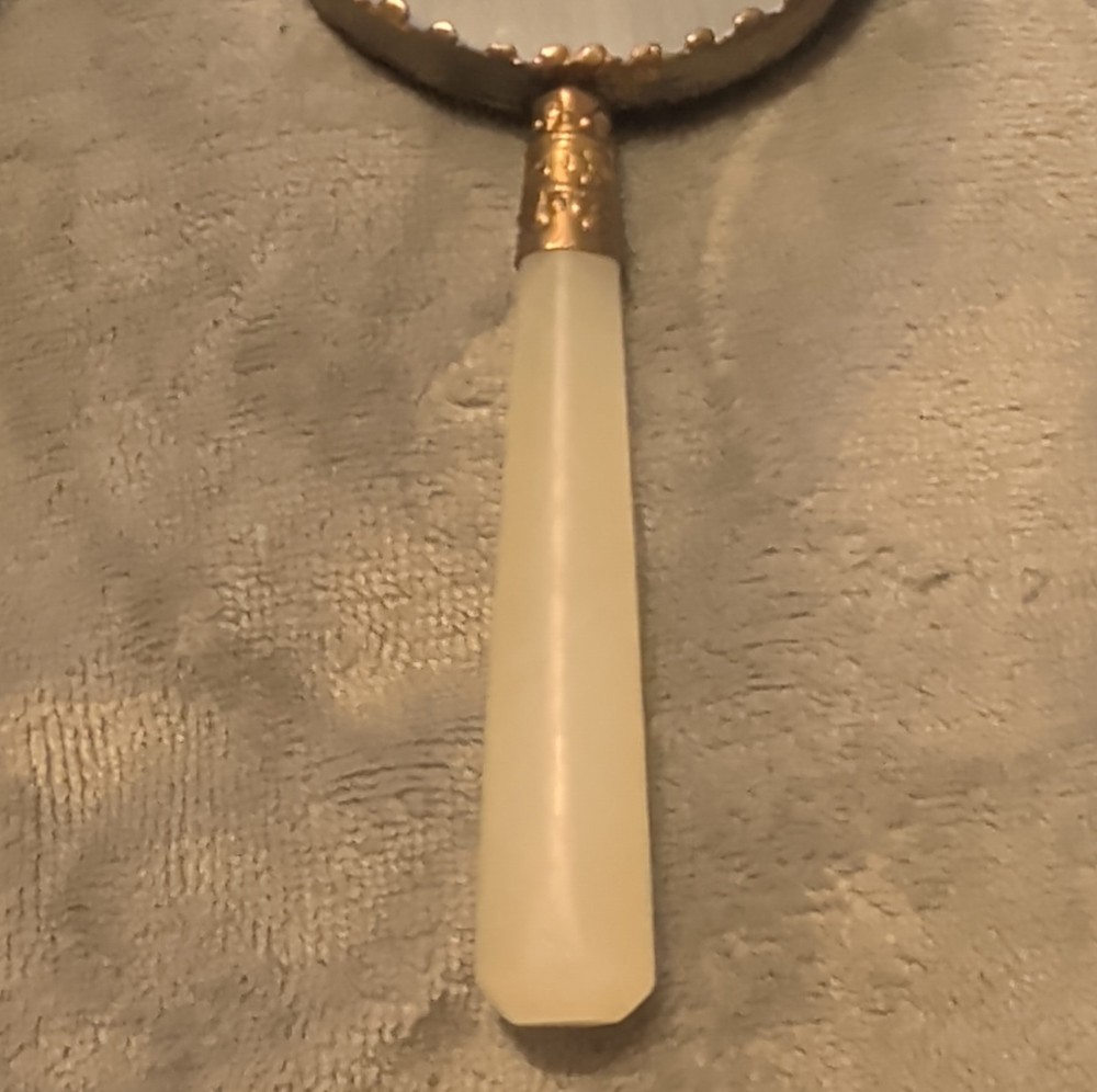 Ceramic Chinese Decorative Hand Mirror.