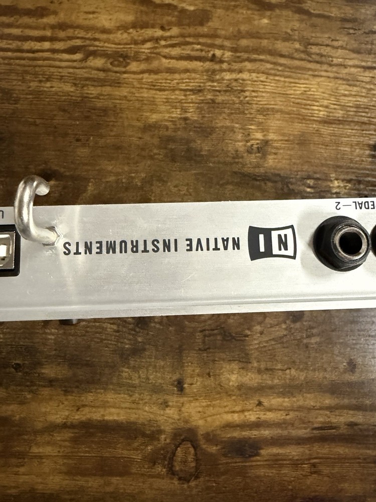 Native Instruments Kore 2 MIDI Controller USB Audio Interface NI KORE2