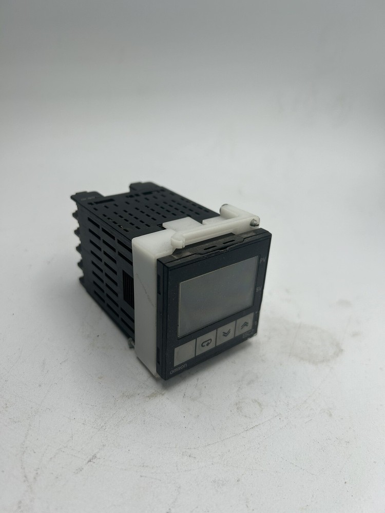Omron Industrial Automation Temperature Controller E5CN-C2MP-500