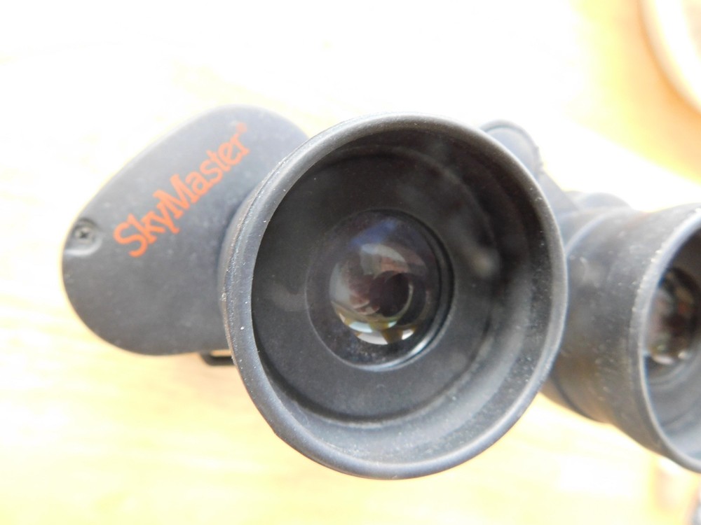 12x60 Binoculars Celestron SkyMaster