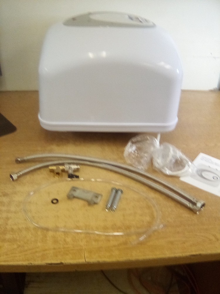 Feelrogast FEH30 Electric Tank Water Heater 8 Gallon Wall Or Floor Mounted