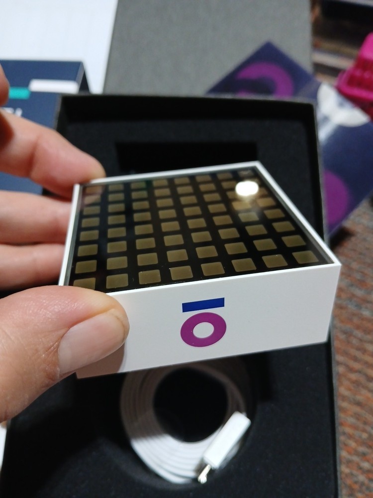 Oxygen WITTI Design - DOTTI Smart Pixel Light NEW OPEN BOX