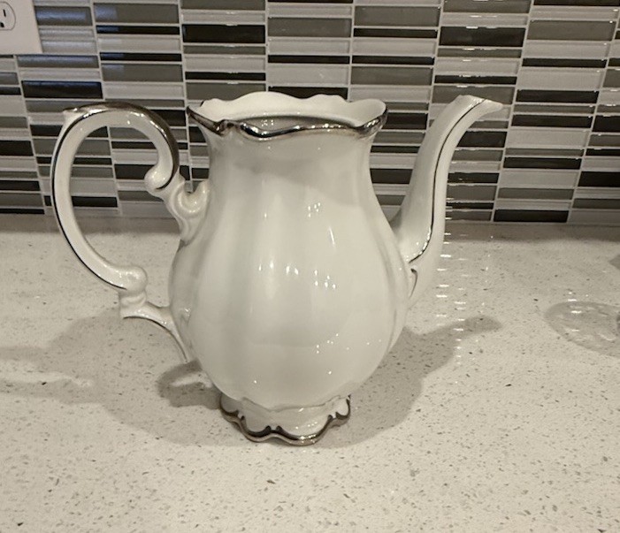 VNt Germany J. Kronester Tea Pot